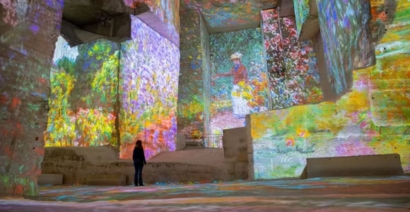 Carrières de lumières  le Douanier Rousseau
